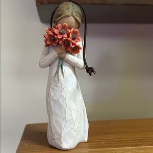 Willow Tree Christmas Ornament “Surrounded By Love” Girl With Red Flowers, 2013
